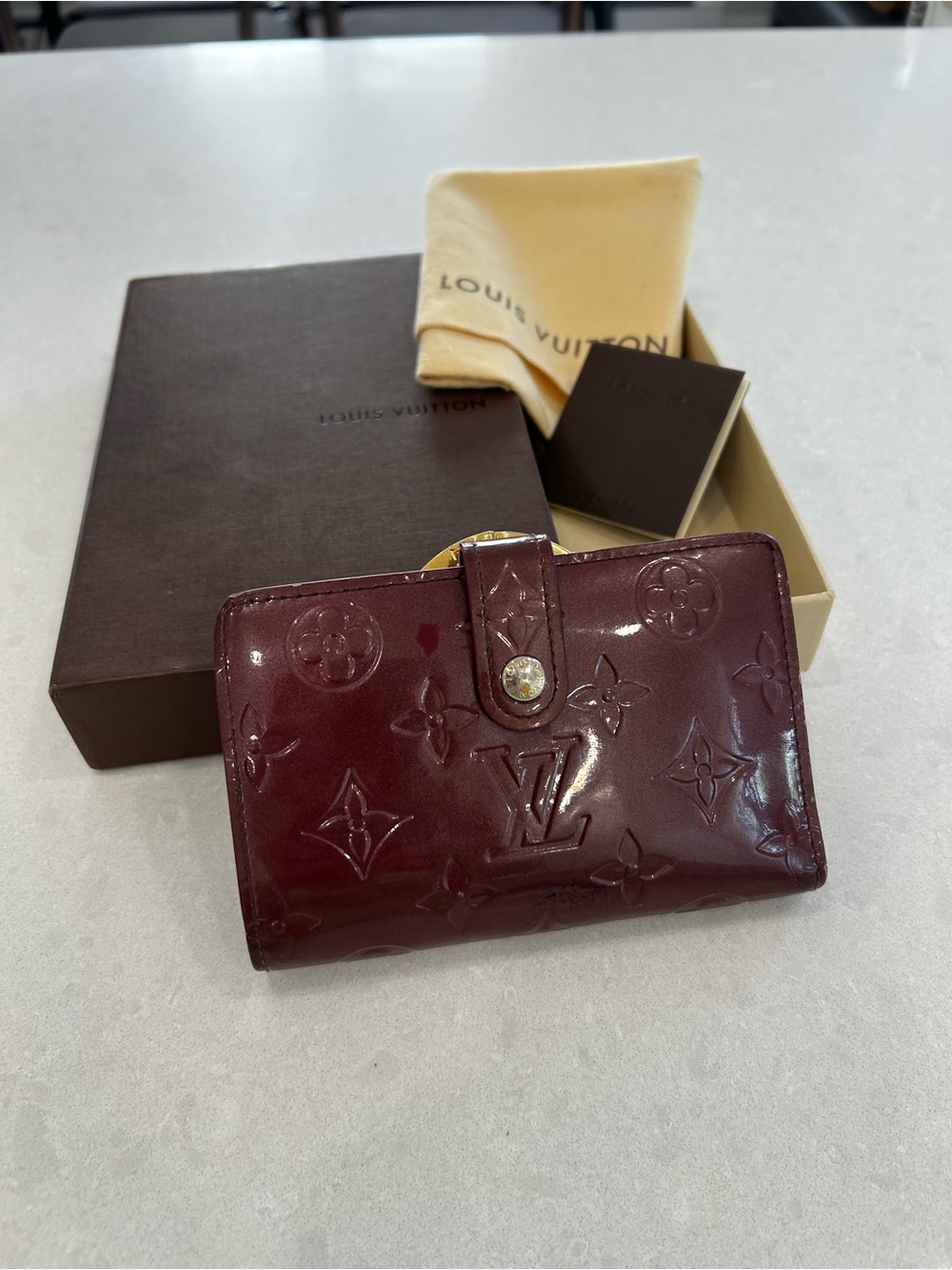 Louis Vuitton Vernis Amarante Burgundy Patent Monogram Compact Wallet